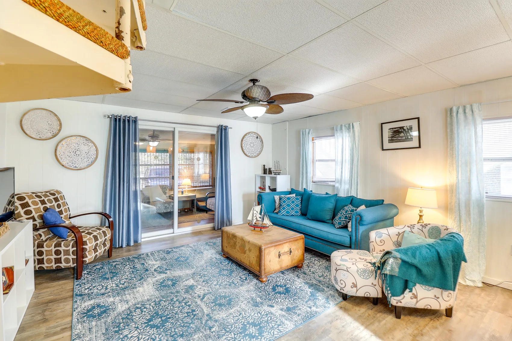 Captains Quarters photograph 7