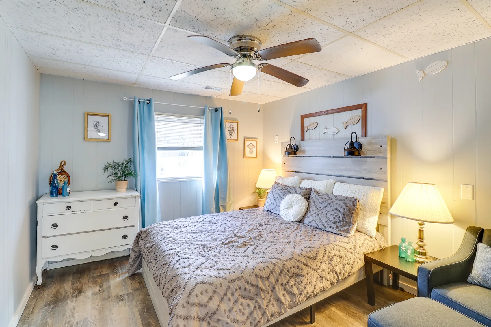 Captains Quarters photograph 14