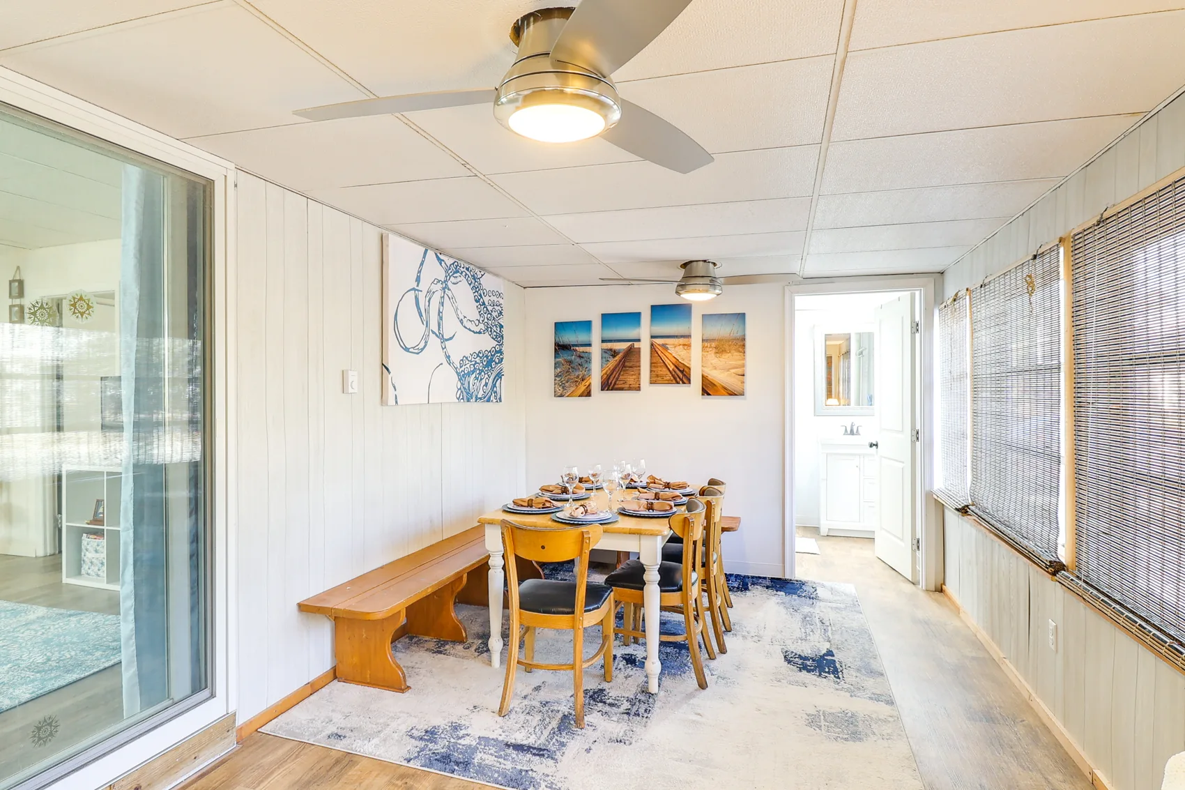 Captains Quarters photograph 17